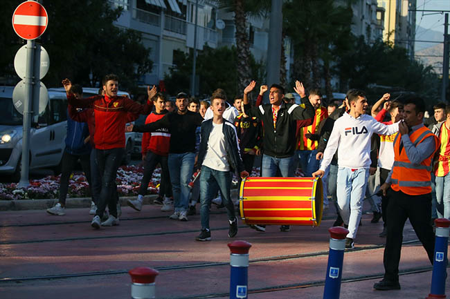 Voleybolda İzmir derbisinde olay çıktı 10