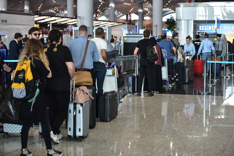 İstanbul Havalimanı'nda ara tatil yoğunluğu 2