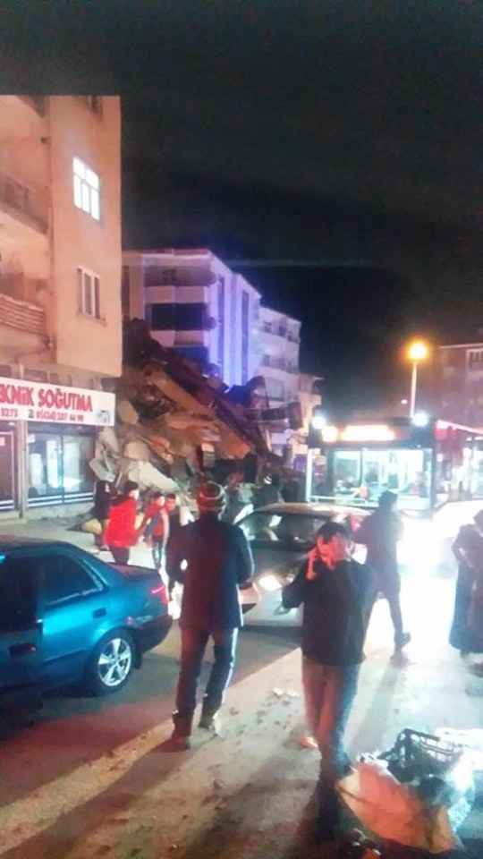 Elazığ depreminin ardından bölgeden ilk görüntüler 6