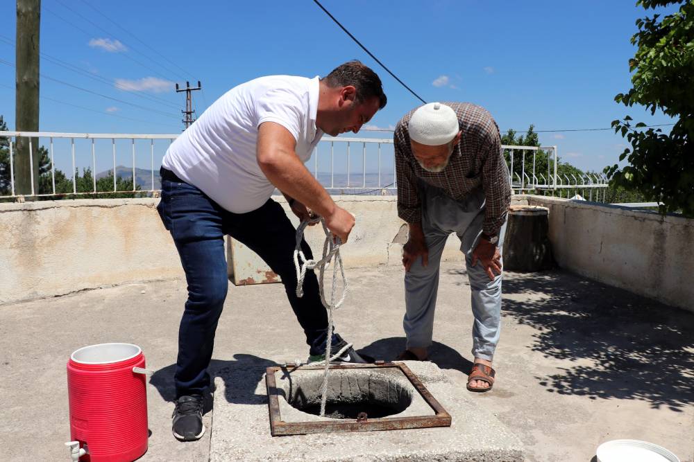 Buzdolabının yerini kar suyu aldı 1