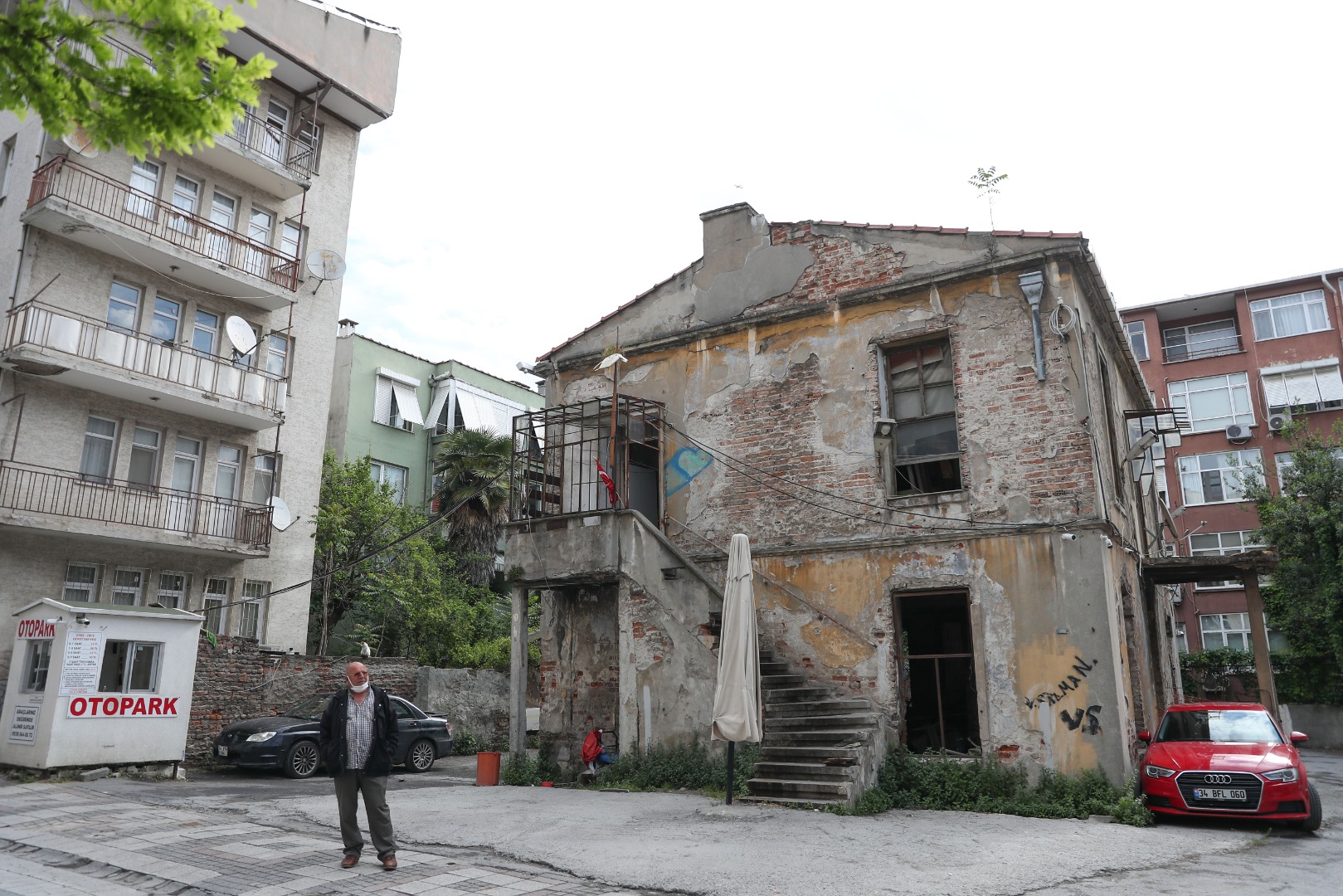 Türk edebiyatının usta ismi Cenap Şahabettin'in evi otopark oldu 1