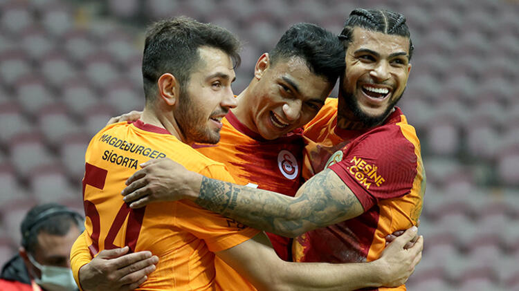 Galatasaray'da Mostafa Mohamed depremi! 6,5 milyon euro'ya... 12