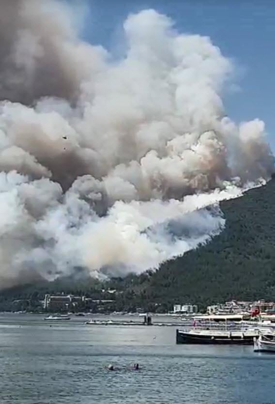 Marmaris'teki yangının yeni fotoğrafları ortaya çıktı 8