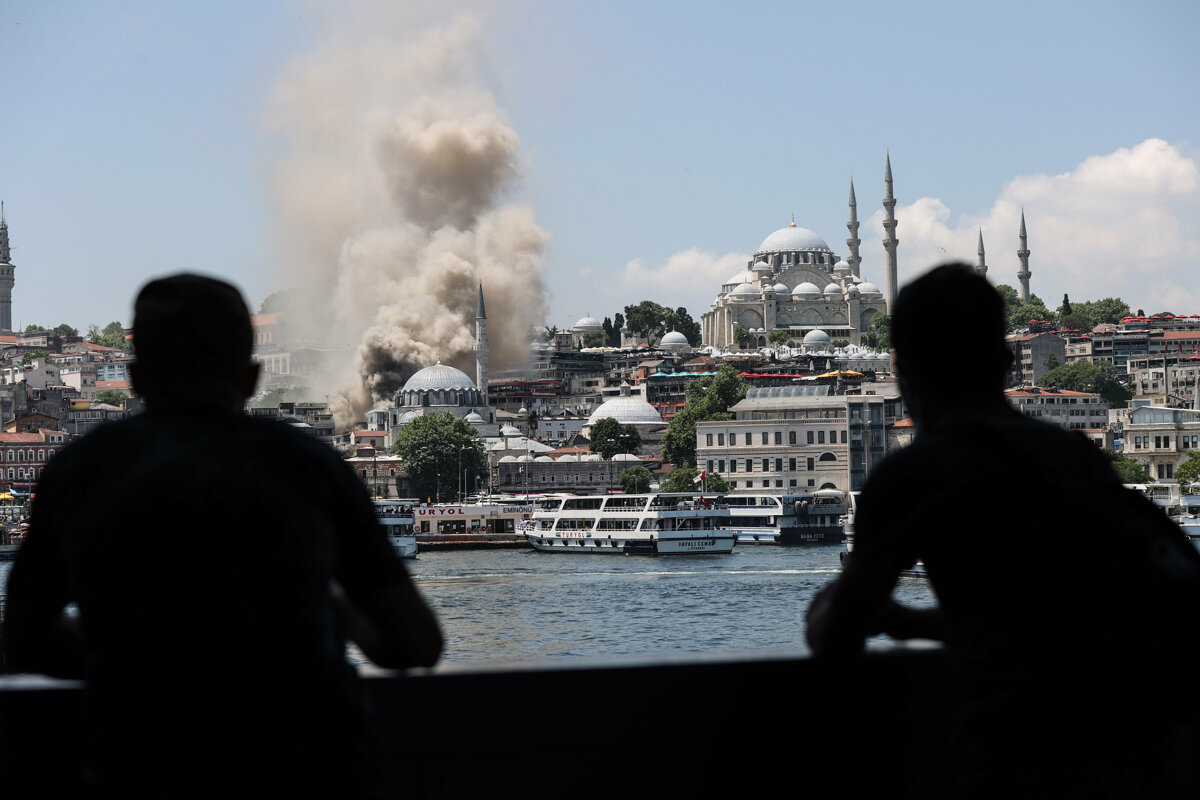 İstanbul'un göbeğinde yangın 6