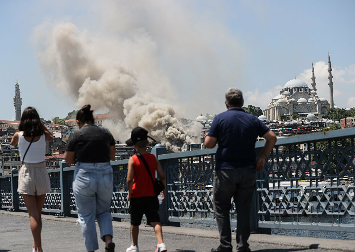 İstanbul'un göbeğinde yangın 2