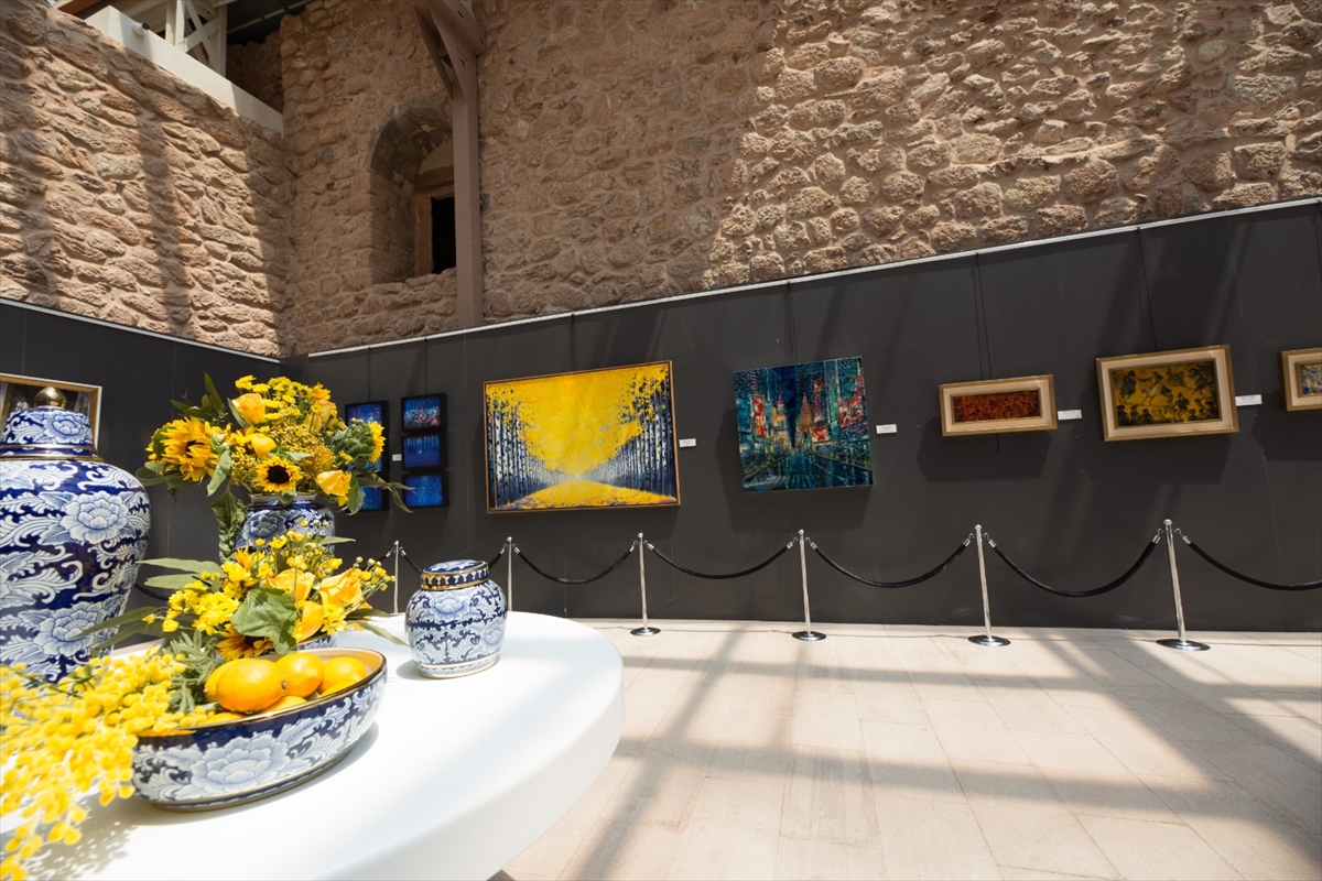 İshak Paşa Sarayı'nda İtalyan ressamların tabloları için sergi açıldı 4