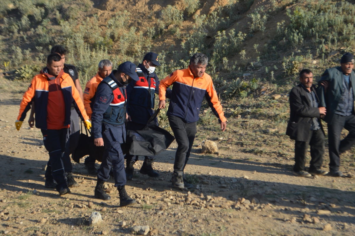 Sulama göletine düşen 2 kardeşin cesedi bulundu 4