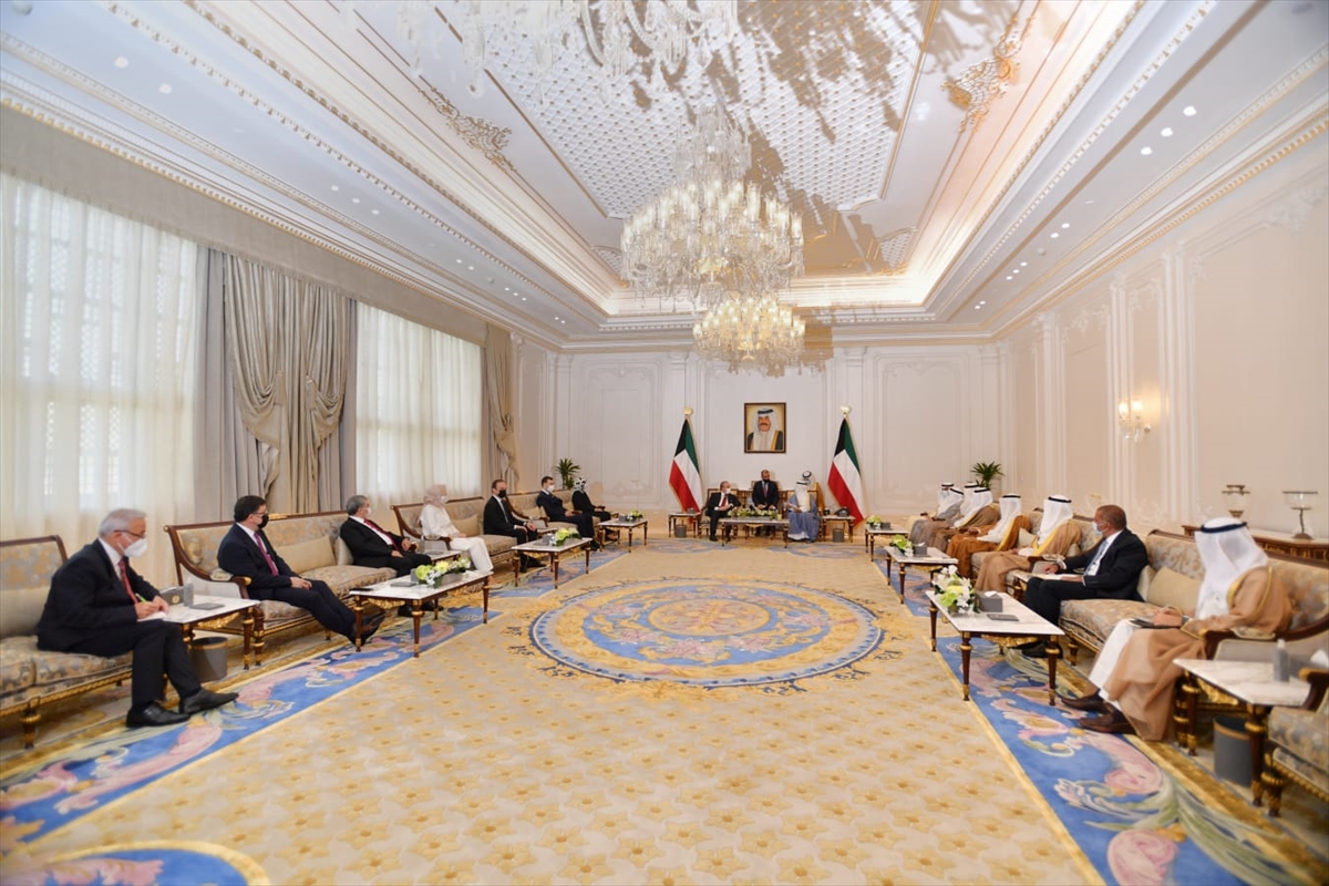Meclis Başkanı Şentop Kuveyt Başbakanı ile görüştü 7