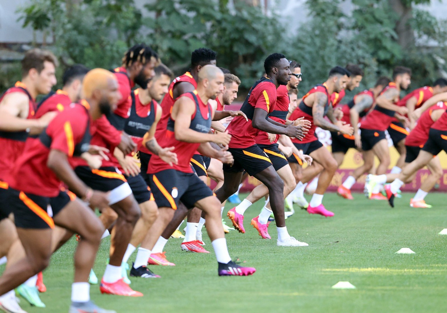 Galatasaray'da PSV Eindhoven hazırlıkları sürüyor 1