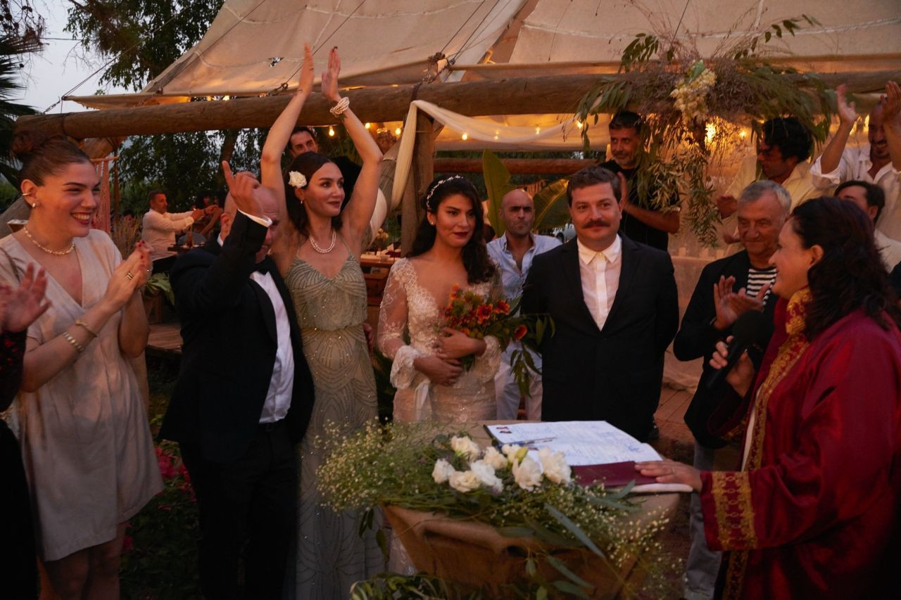 Ünlü fotoğrafçı Mehmet Turgut şahit ordusuyla evlendi 5