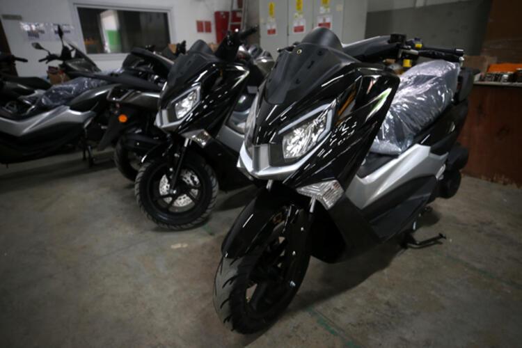 İki genç Türkiye'de elektrikli motosiklet üretip 43 ülkeye gönderiyor 5