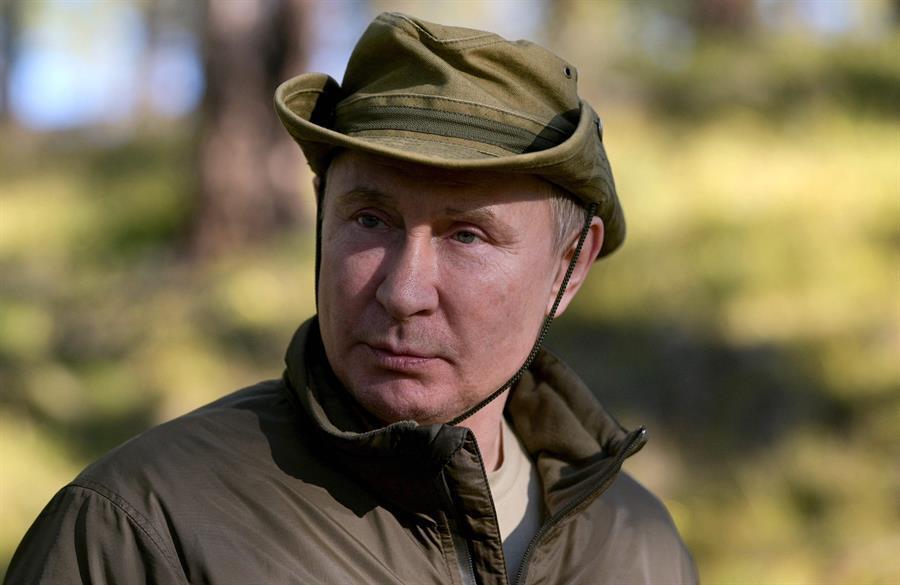 Putin'den dikkat çeken tatil. Kremlin servis etti 8