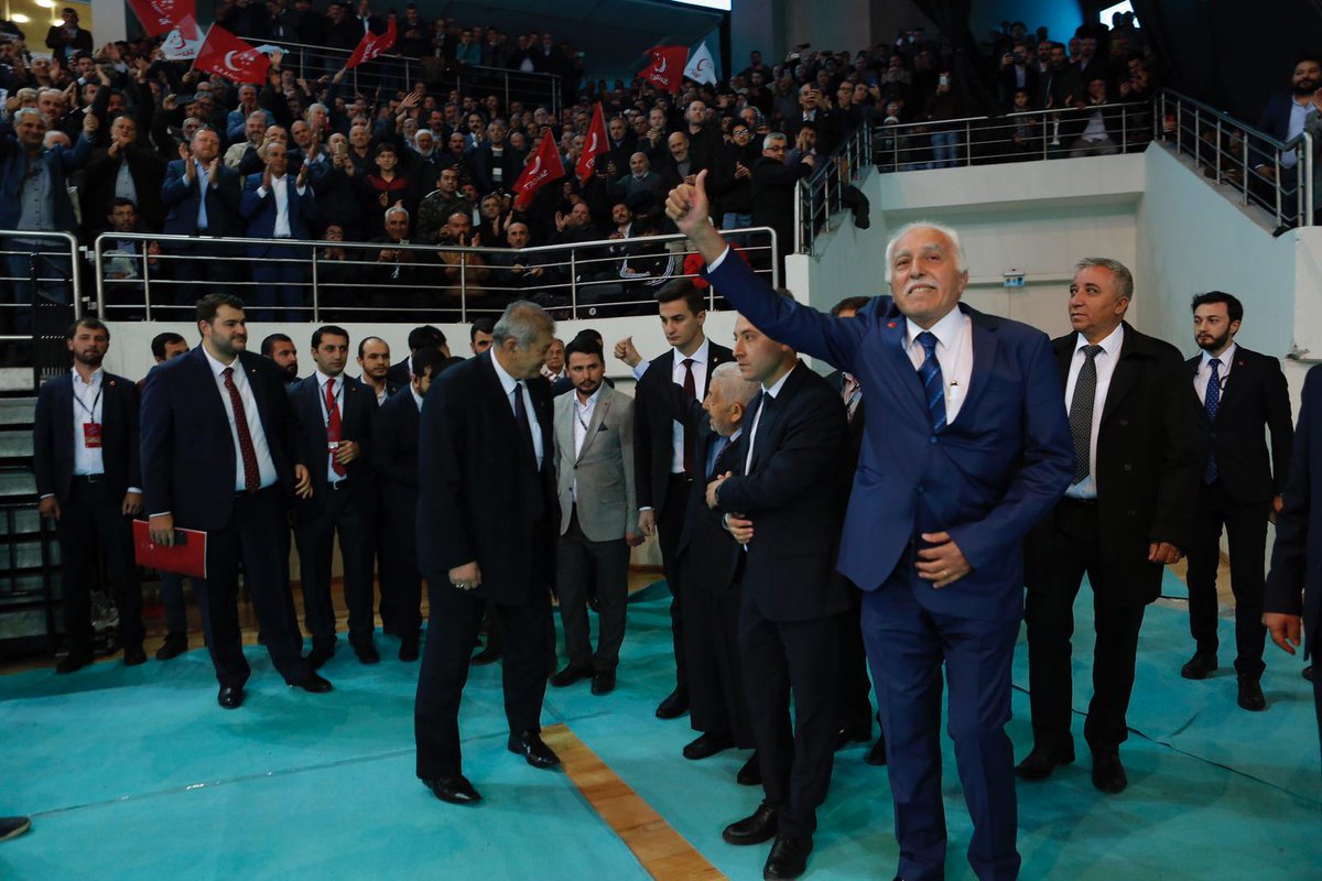 Oğuzhan Asiltürk’ün siyasi serüveni. Erbakan’a en yakın isimlerden biriydi 11
