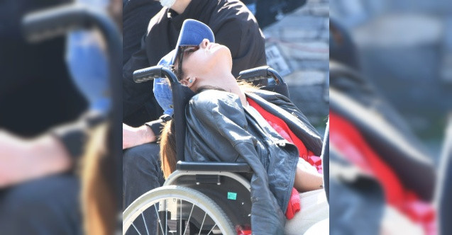 Ünlü oyuncunun tekerlekli sandalyede görüntüleri ortaya çıktı 1