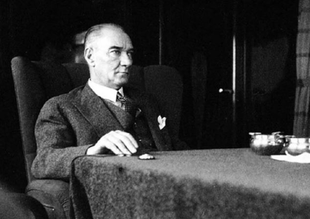 Atatürk’ün günümüzde bile yolumuzu aydınlatan 10 sözü 12