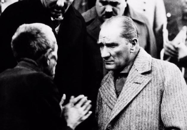 Atatürk’ün günümüzde bile yolumuzu aydınlatan 10 sözü 10