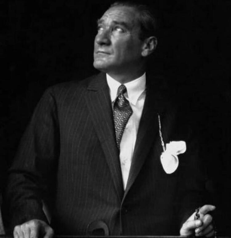 Ünlü isimler 10 Kasım'da Atatürk'ü böyle andı. ''Sonsuza dek; Saygı ve Minnet ile'' 20