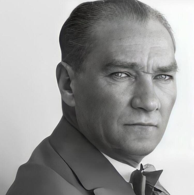 Ünlü isimler 10 Kasım'da Atatürk'ü böyle andı. ''Sonsuza dek; Saygı ve Minnet ile'' 17