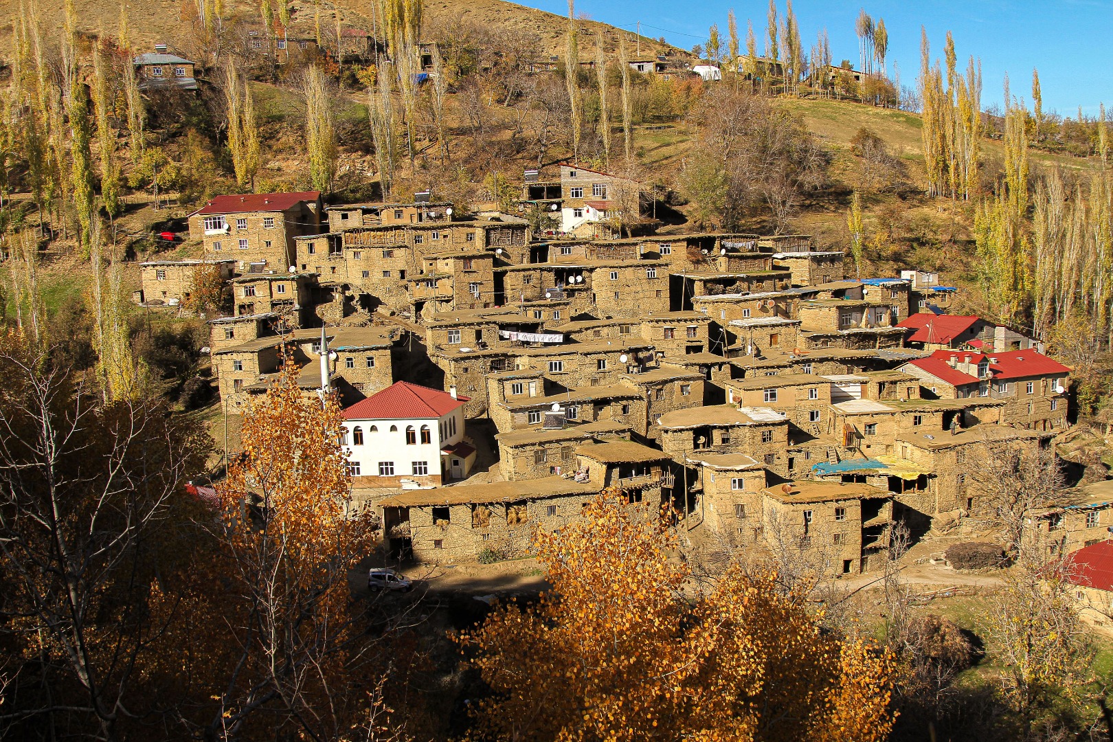 Bitlis'in tarihi taş evlerine ziyaretçi akını 1