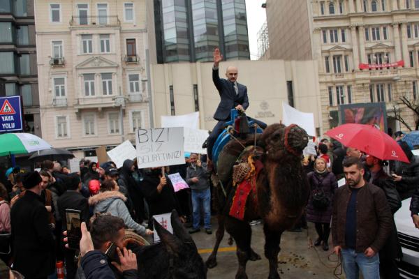 İstanbul'da develi protesto. Görenler gözlerine inanamadı 7