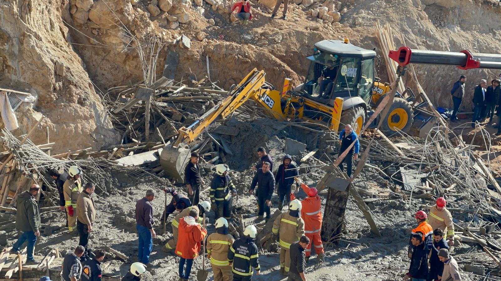 Son dakika... İnşaatta çökme: 1 işçi öldü, 1 işçi yaralı 2