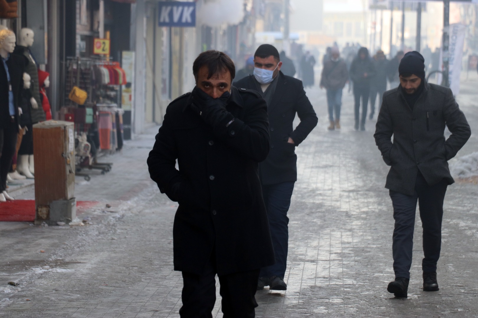 Türkiye'nin en soğuk ili Ağrı'da gece termometreler eksi 32 dereceyi gösterdi 4