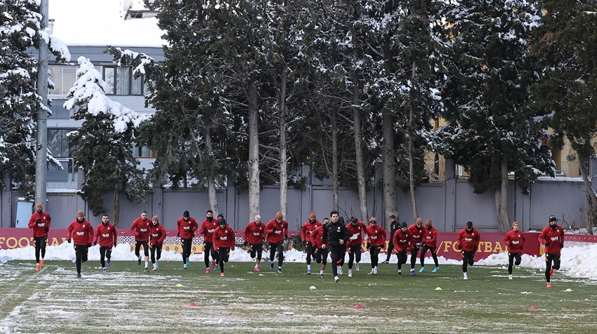 Galatasaray'da kartopulu antrenman 7