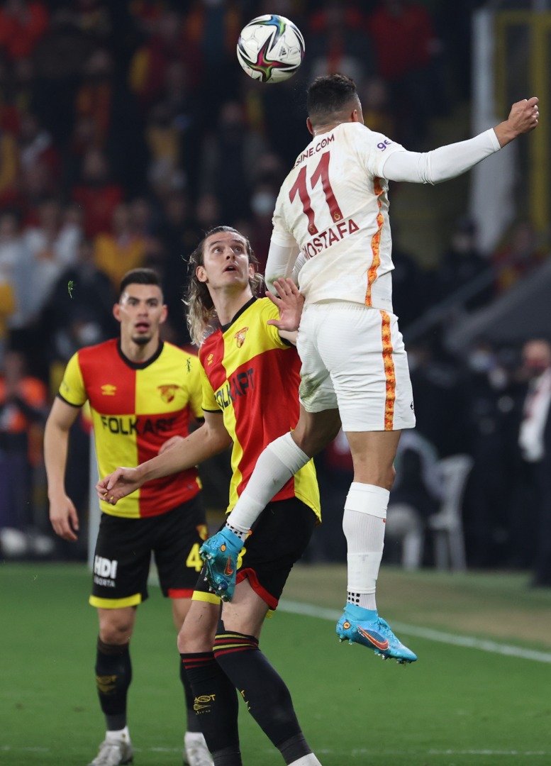 Göztepe Galatasaray maçından ekrana gelmeyen görüntüler 6