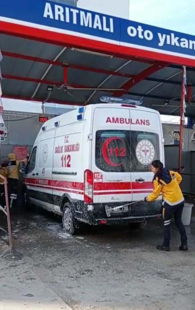 Yaşam mücadelesinde 3 kadın ambulans şoförü! 5