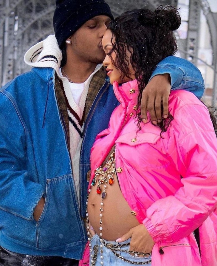 Fulya Zenginer’in hamilelik pozu olay oldu! ‘Rihanna’ya özendi’ dediler 11