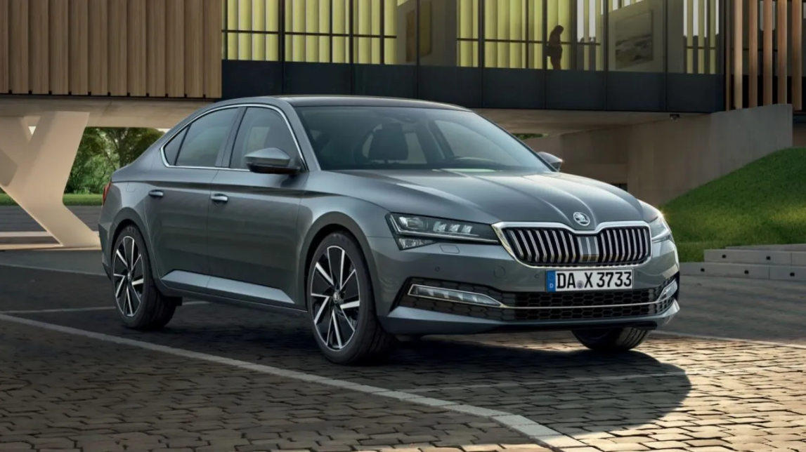 Bu fiyata Skoda Superb'i kaçırmayın! İndirim sadece 15 gün geçerli... 10