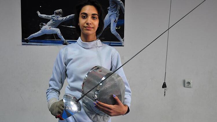 İranlı genç sporcu olimpiyat şampiyonluğu hayali için Manisa'ya yerleşti 9