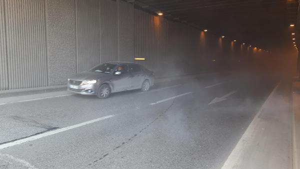 Tüneli bir anda sis gibi kapladı. Sürücüler ne olduğunu anlamadı hemen itfaiyeyi aradı 4