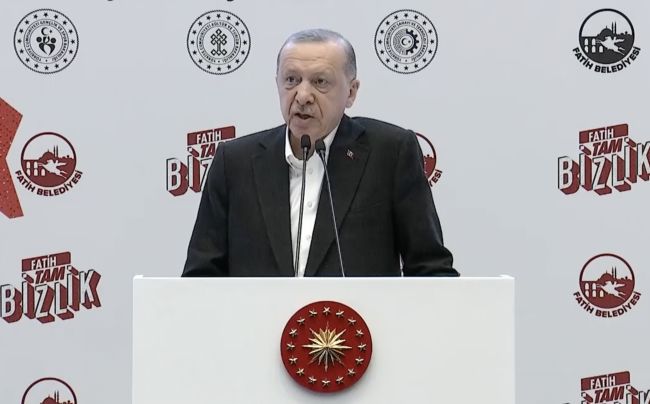 Erdoğan gençlere 'yurt dışı' tavsiye etti. Erdoğan'ın tavsiyesinin maliyetini duyanlar kulaklarına inanamadı 1