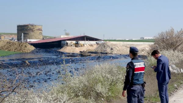Edirne'de alarm! Fuel oil kazanı patladı; tonlarca yakıt çevreye yayıldı 3