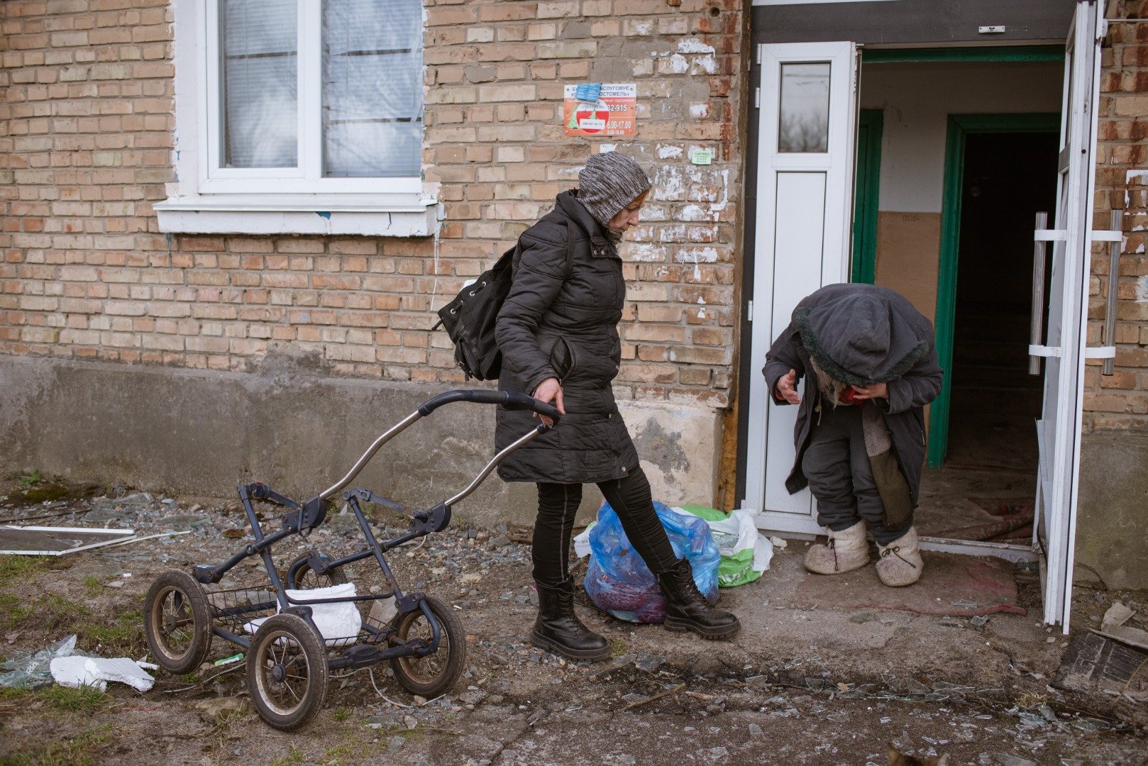 Ukrayna Hostomel'de kan donduran görüntüler 18