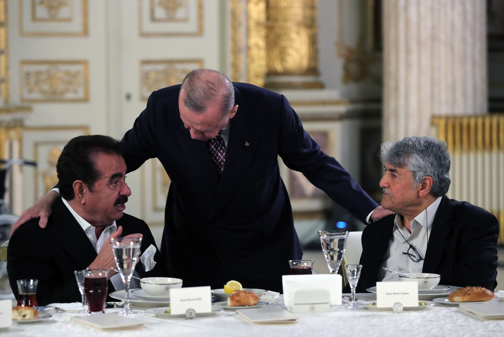 Erdoğan'ın iftar yemeğinde kimler vardı 14