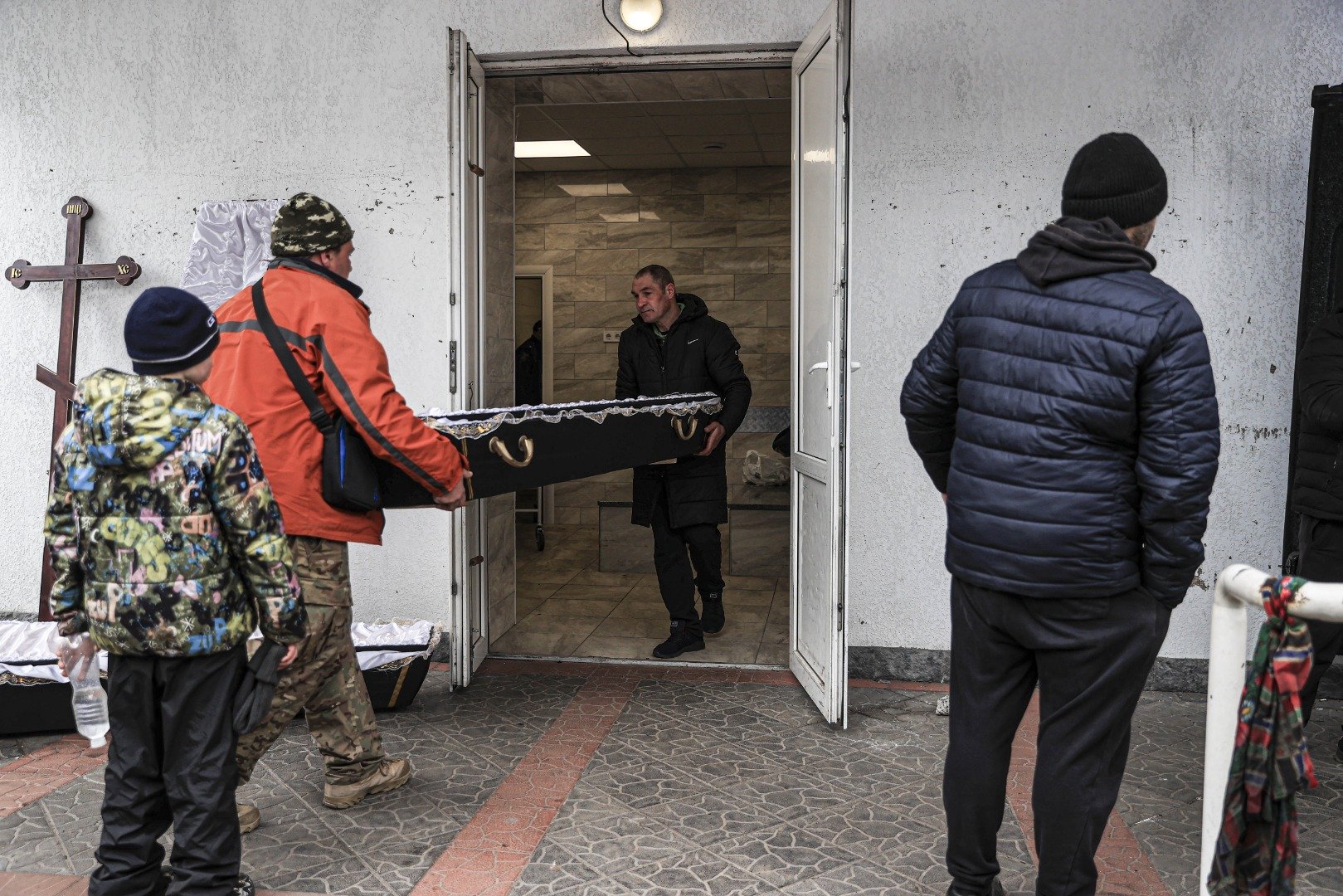 Buça’da sivillerin defin işlemleri devam ediyor 16