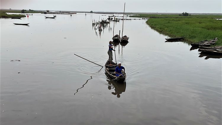 Afrika'da kölelikten kaçanların su üstünde kurduğu köy: Ganvie 5