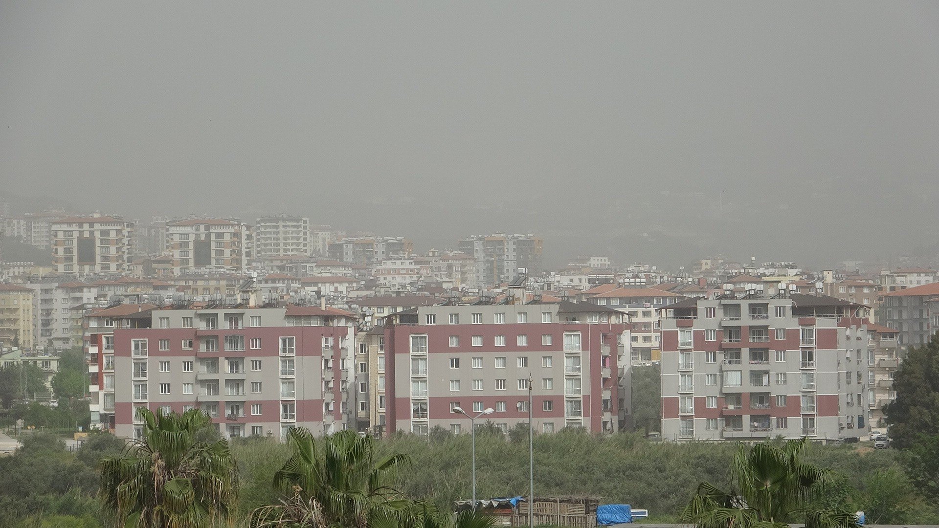 Hatay toza bulandı. Göz gözü görmüyor 3