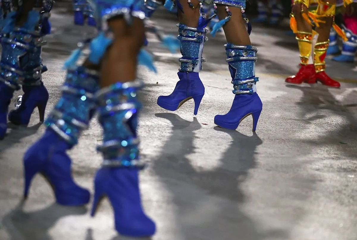 Rio Karnavalı, renkli kostümler içinde coşkuyla devam ediyor 14