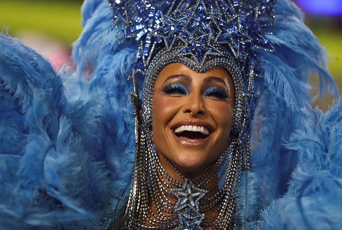Rio Karnavalı, renkli kostümler içinde coşkuyla devam ediyor 13