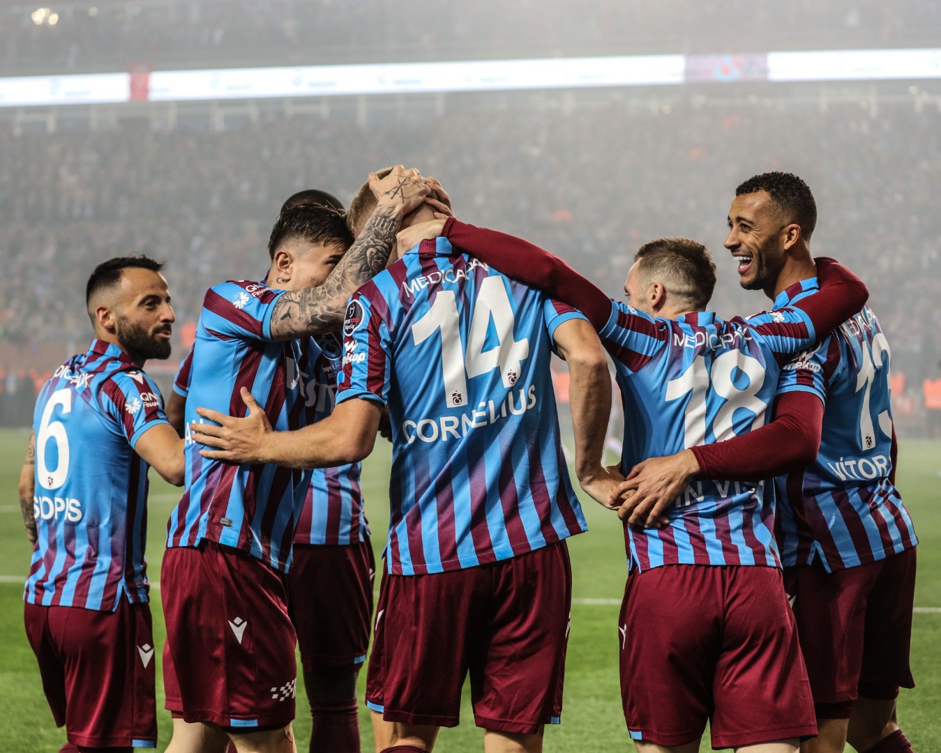 Trabzonspor şampiyonluk kutlamalarına başladı 11