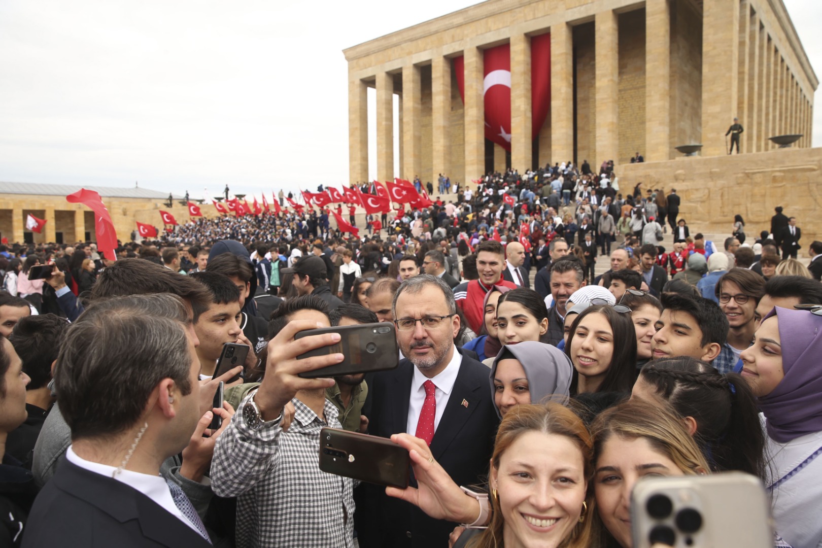 Milli sporcularımız Atatürk'ün huzuruna çıktı 3