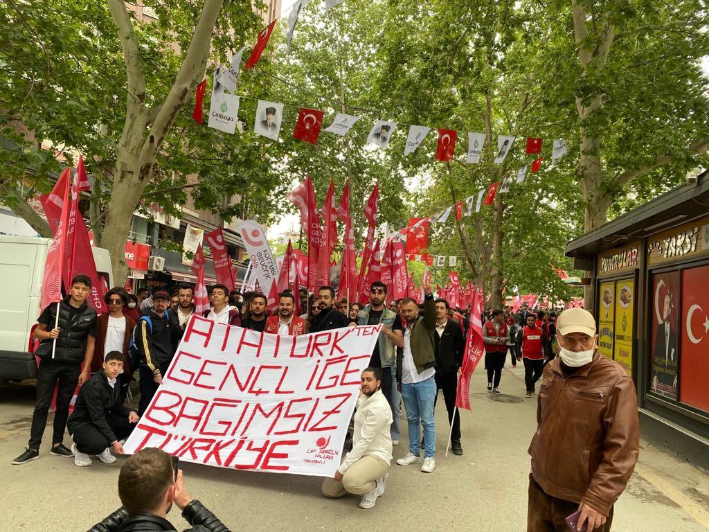 Gençlerle Anıtkabir'e yürüyen Kılıçdaroğlu: Çeteleri de SADAT’ları ezerek yolumuza devam edeceğiz 4