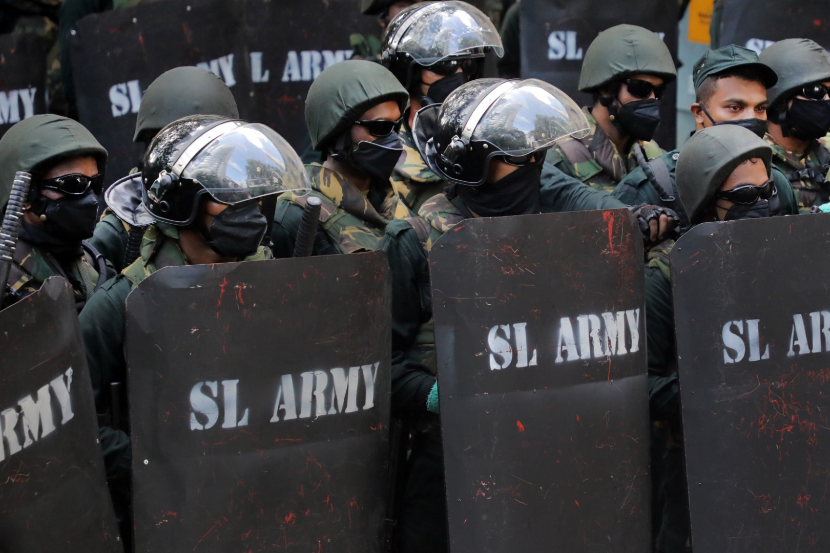 Sri Lanka'da  protestolar tüm hızı ve şiddetiyle sürüyor 2