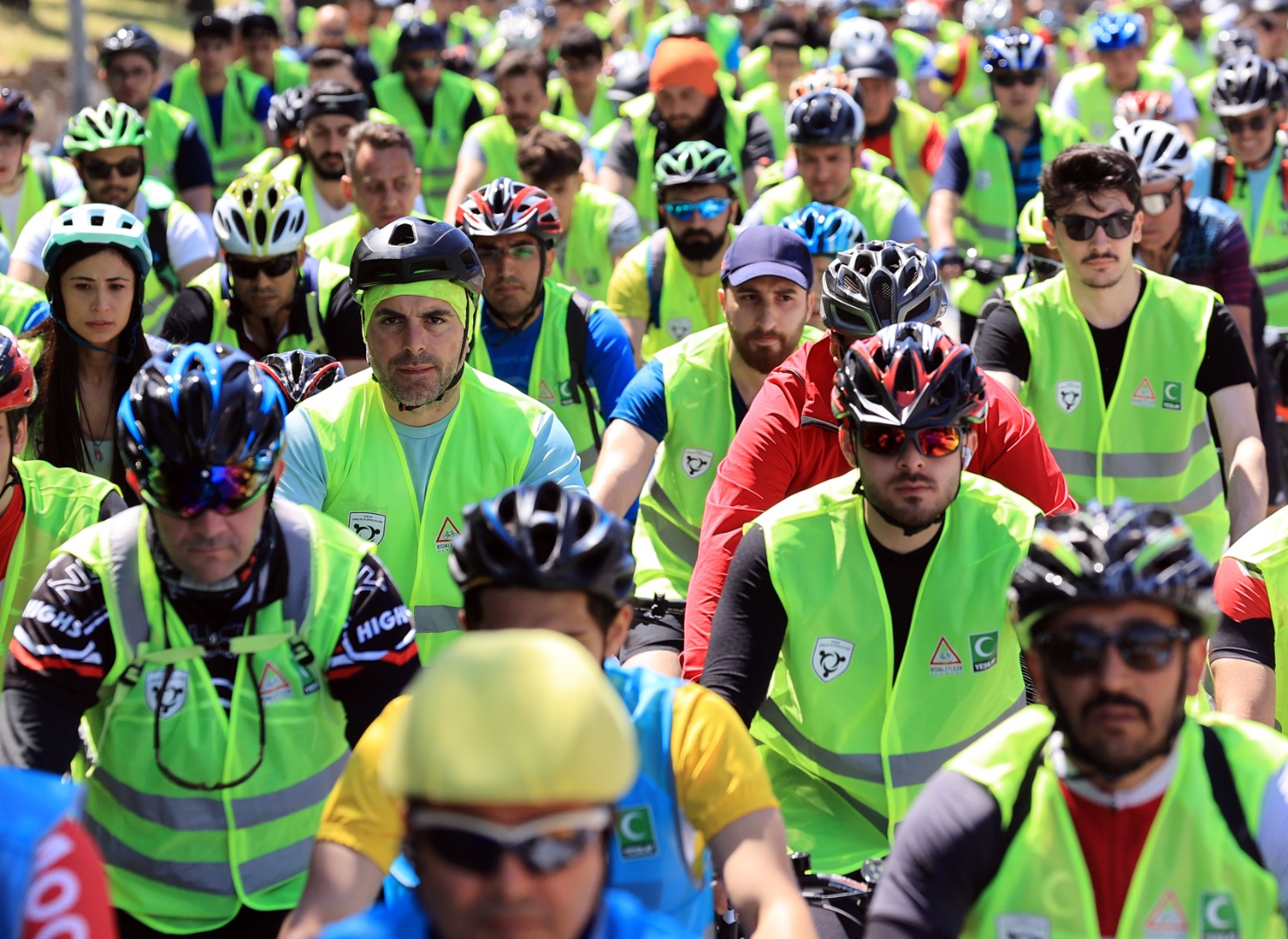 İstanbul'da binlerce amatör bisikletçi tarihi yarımadada pedal bastı 7