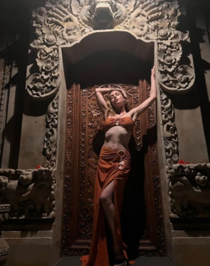 ''Namus bekçilerine'' müjde! Melis Sezen'in, Bali tatili paylaşımları olay oldu 10