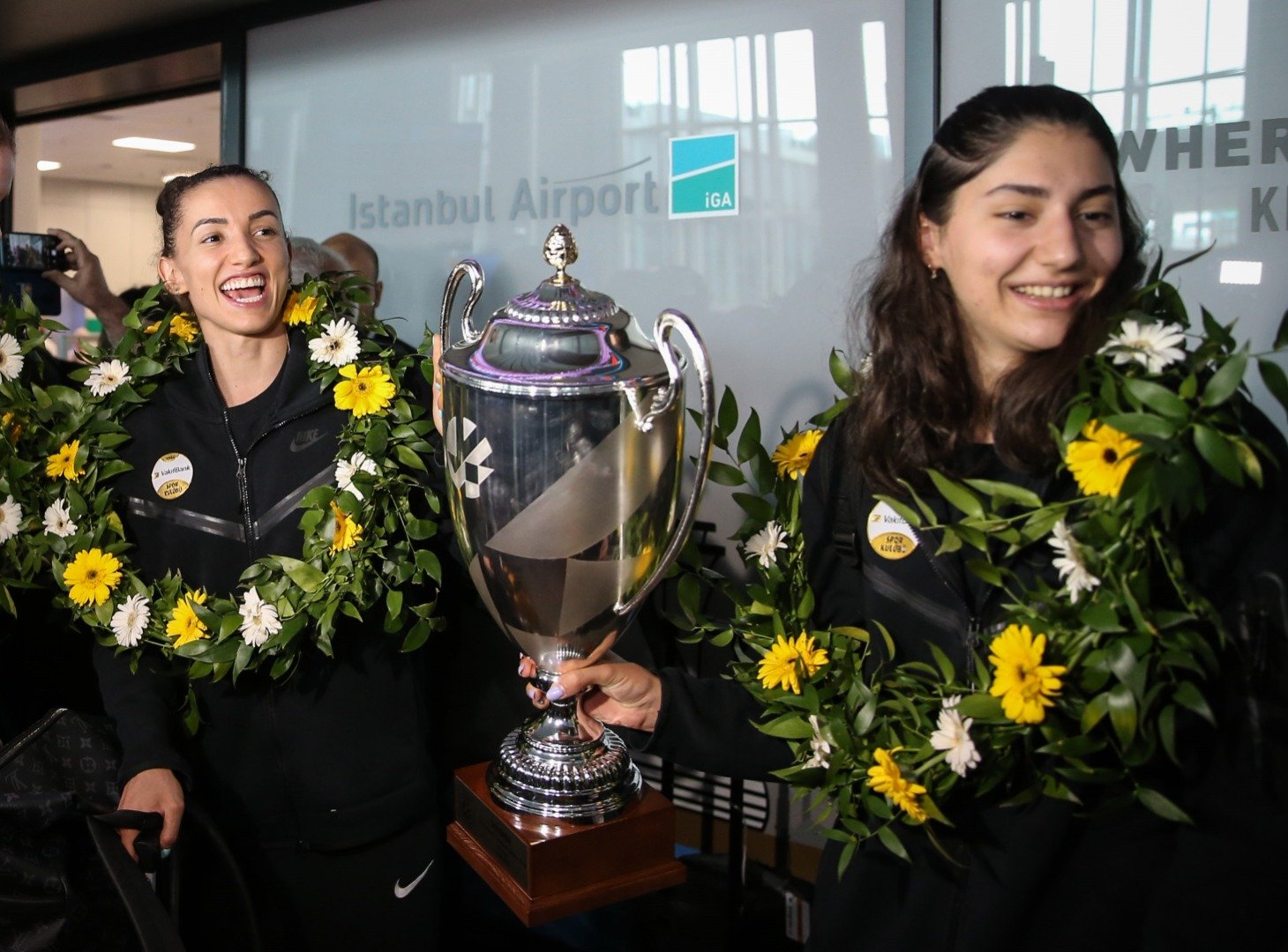 Şampiyon VakıfBank'a coşkulu karşılama 11