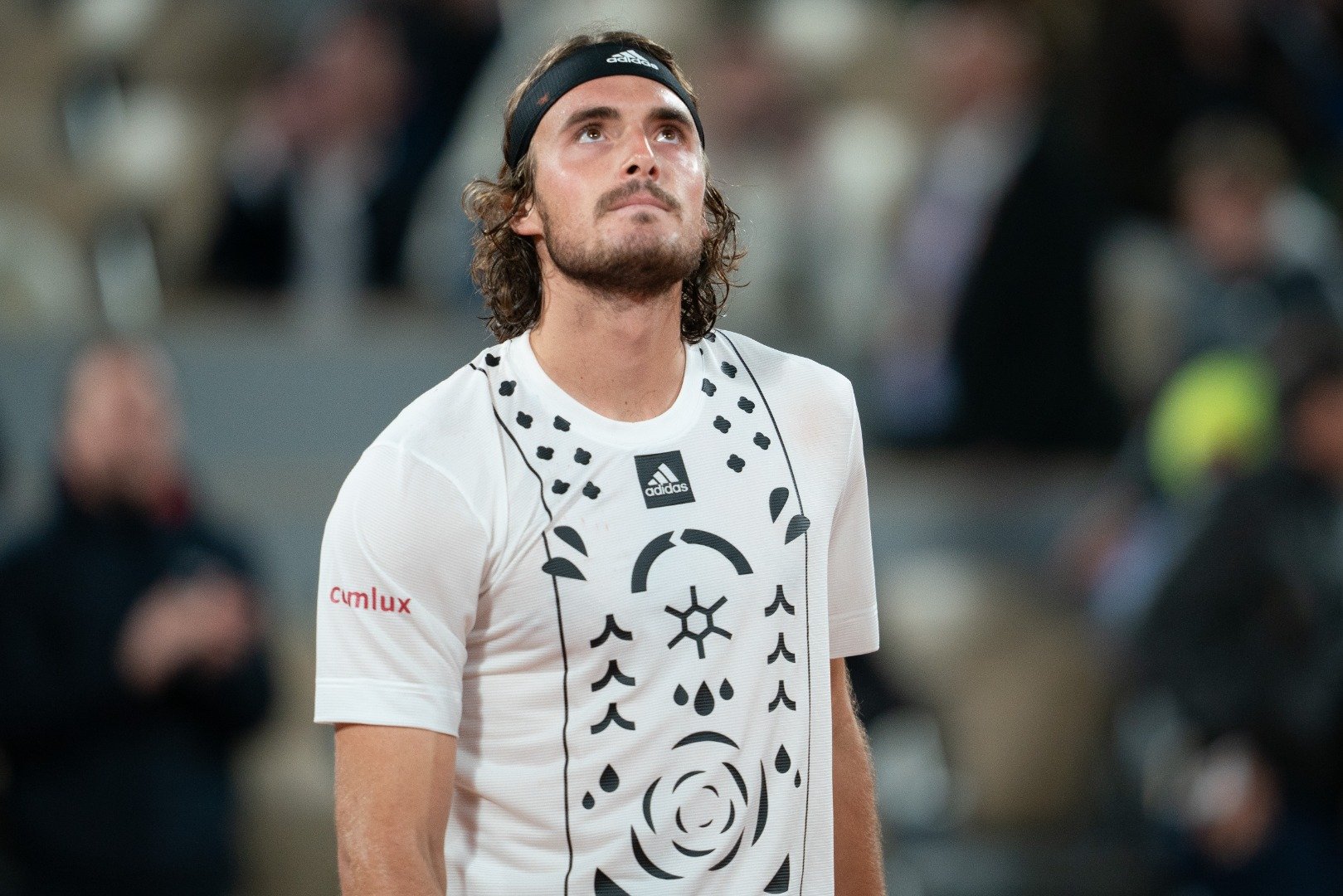 Nefesleri kesen maçta gülen taraf Tsitsipas oldu 7